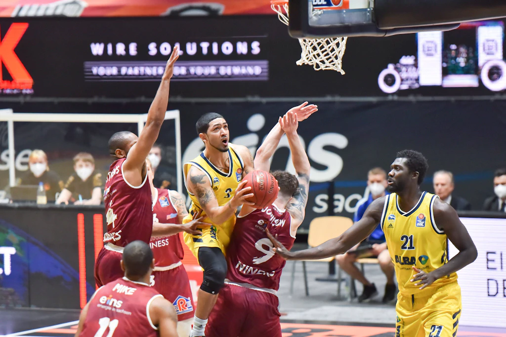 Pokal und Playoffs: Alba Berlins Spieler freuen sich auf besten Teil der Saison