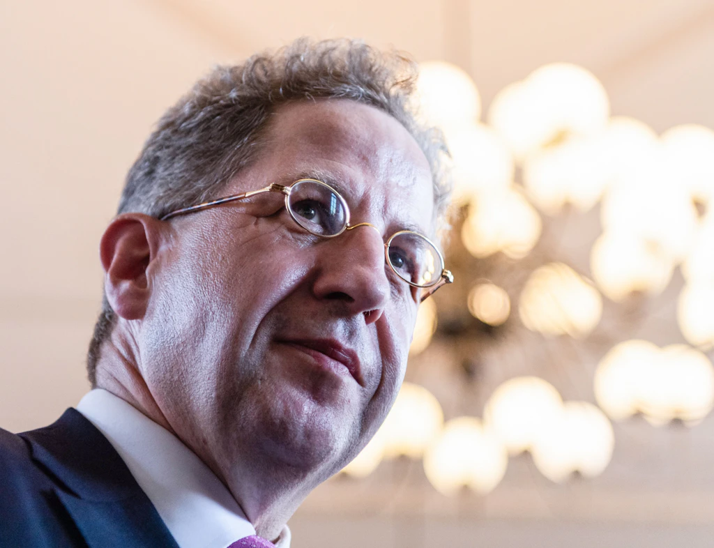 Neubauer wirft Maaßen Verbreitung „antisemitischer Inhalte“ vor