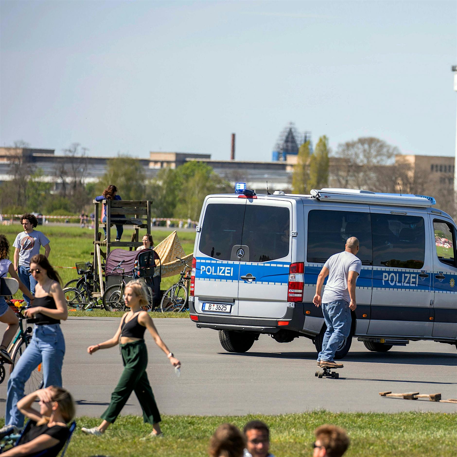 Inzidenzwert in Berlin wieder über 100 - was heißt das für die Lockerungen?