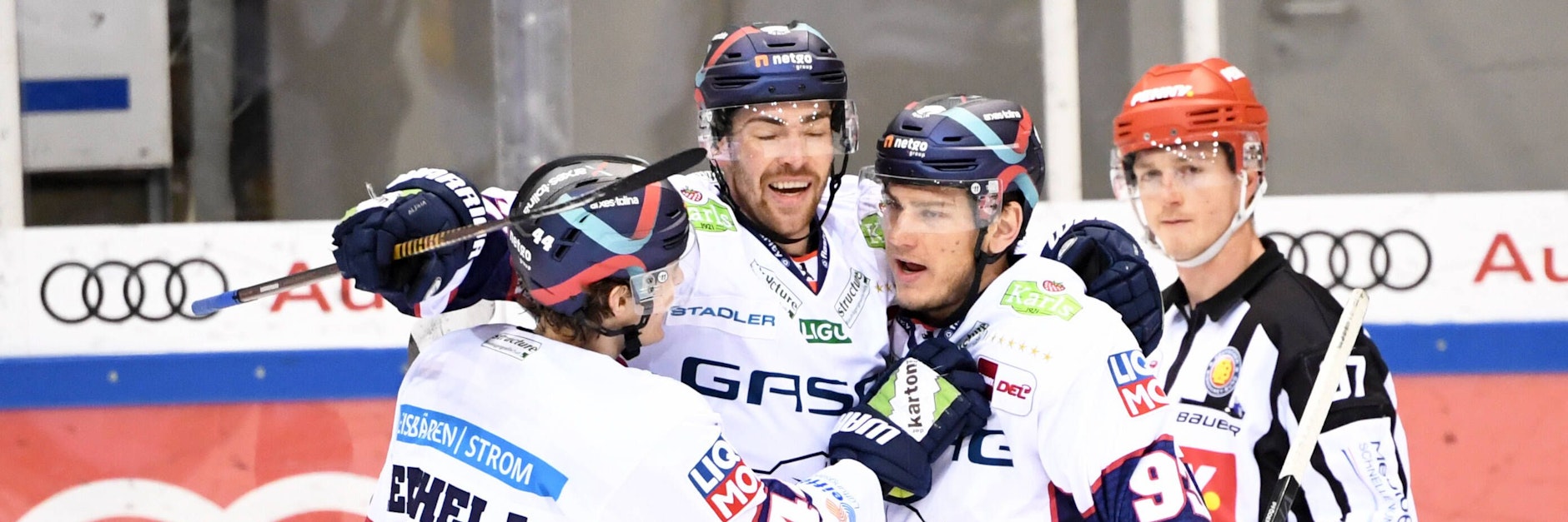 Lukas Reichel, Marcel Noebels und Leo Pföderl (v . l.) wollen auch bei der Nationalmannschaft zusammen feiern.