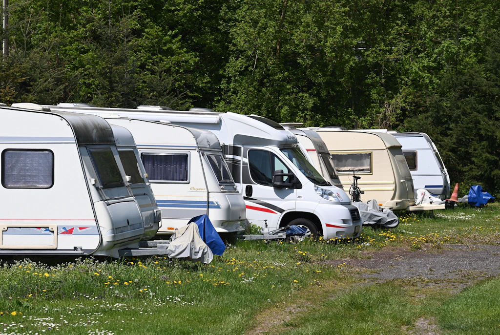 Zwei Tage vor Pfingsten: Brandenburg öffnet Gaststätten und Camping