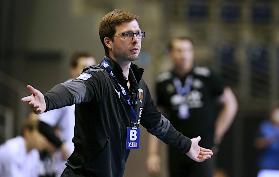 Füchse-Trainer Jaron Siewert spricht von einer Reifeprüfung für Berlins Handballer.