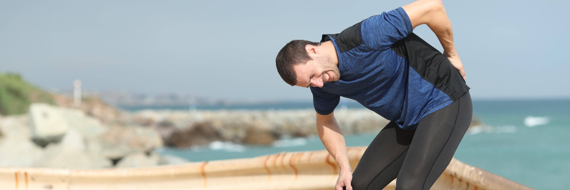 Schmerzen im Rücken? Nicht immer ist Sport die beste Idee für Linderung.