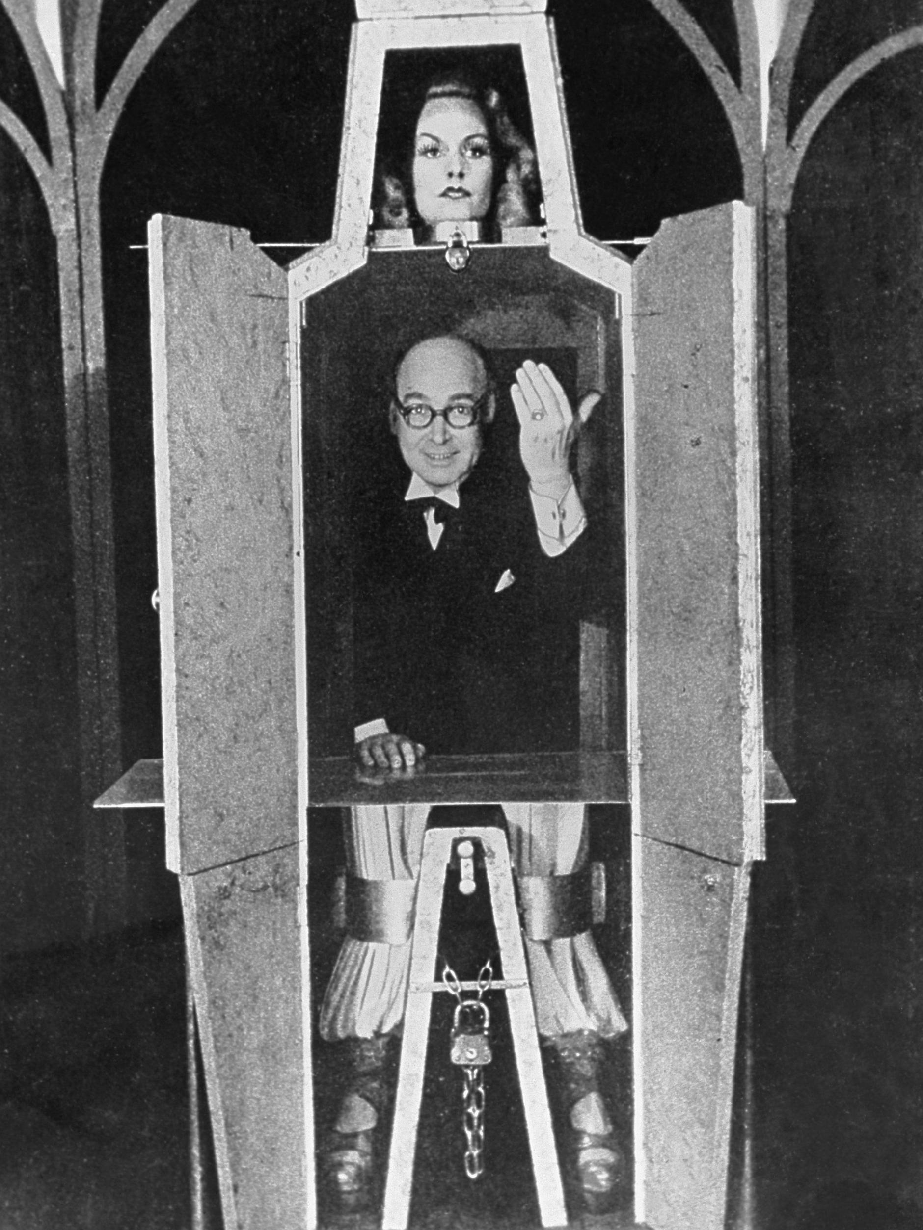 Der Zauberkünstler und Illusionist Kalanag