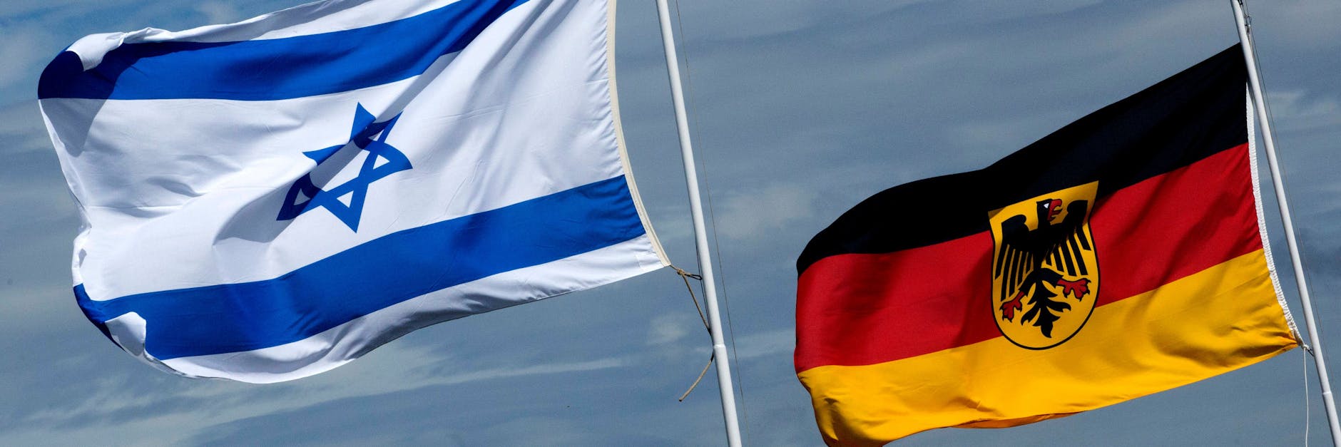 Deutsche Politiker verurteilten den öffentlich zur Schau gestellten Judenhass scharf.