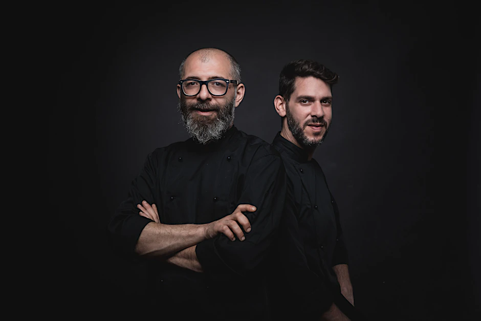 Jalil Dabit (l.) and Oz Ben David run Kanaan in northeast Berlin.