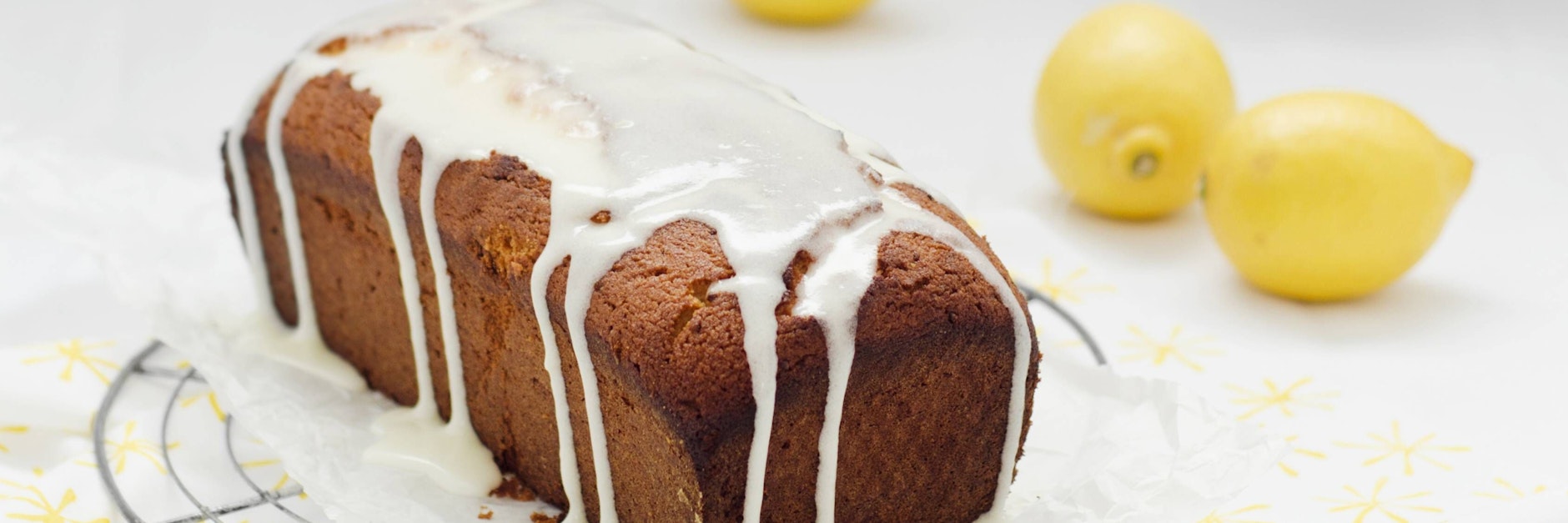 Für unter vier Euro backen Sie sich einen köstlichen Kuchen einfach selbst. Und der gelingt auch Anfängern.