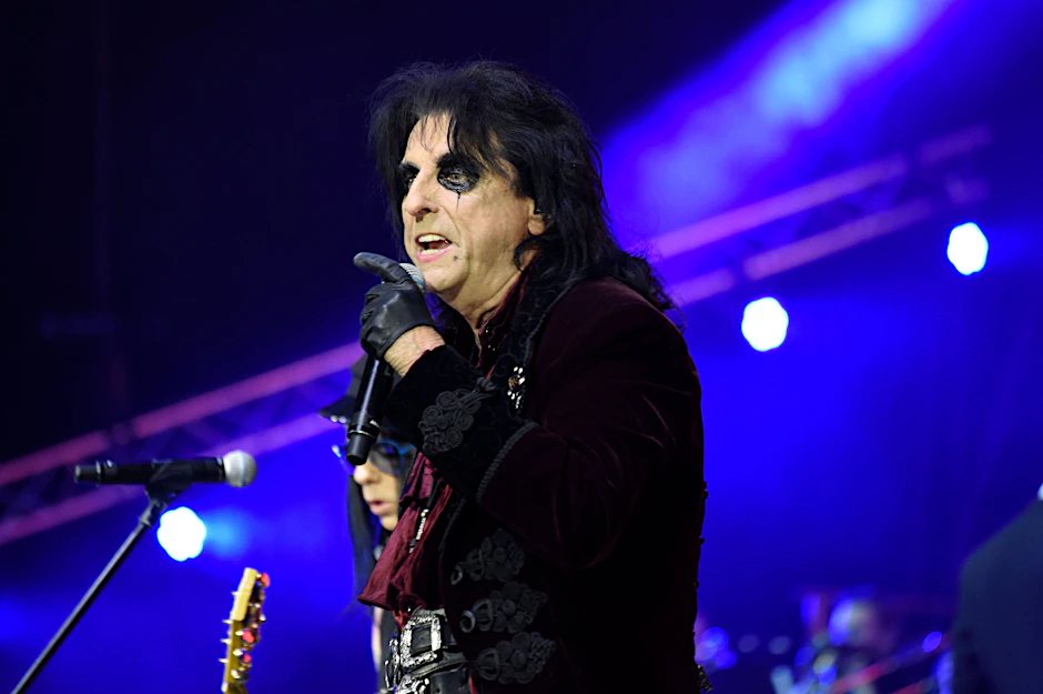 Alice Cooper beim Rock Meets Classic Konzert 2020 in der Olympiahalle. München