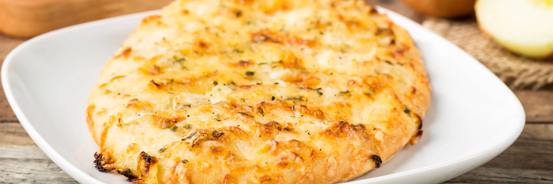 Auch Flammkuchen wird mit knuspriger Schicht lecker!