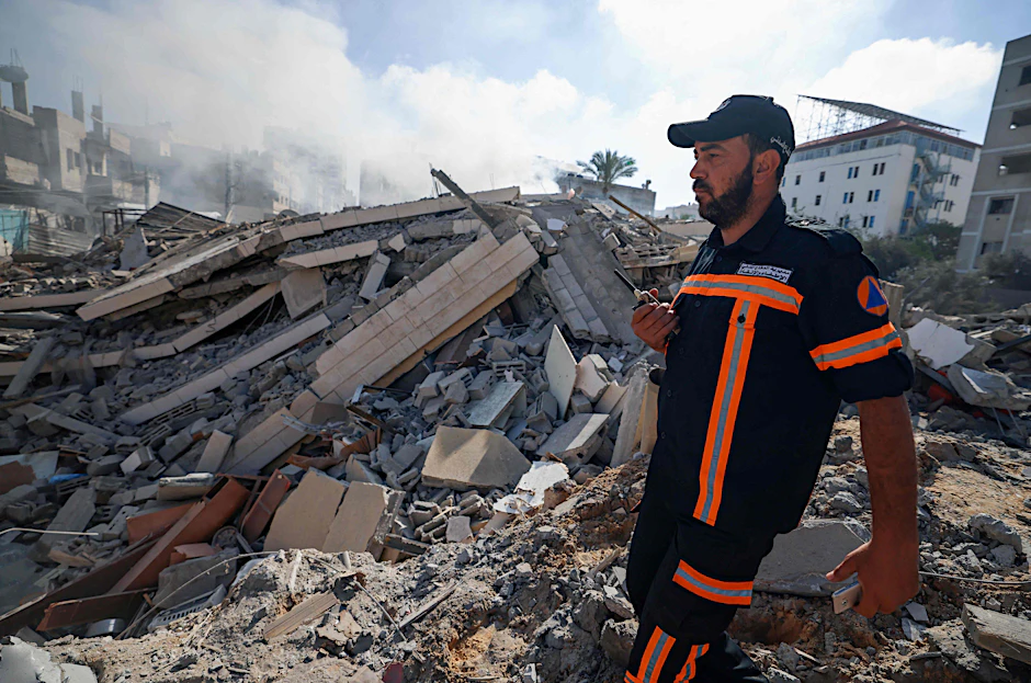 Zerstörte Häuser in Gaza-Stadt: Die Angriffe aus Israel gehen unvermindert weiter.