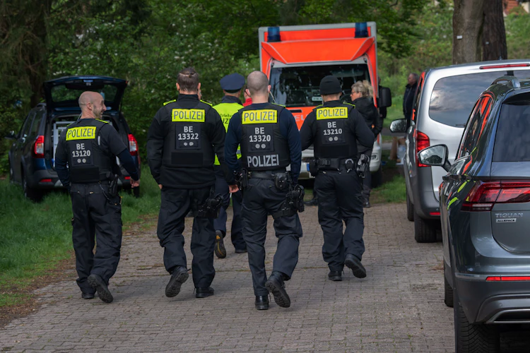 Auf Streife Die Spezialisten Sanitäter Verletzt