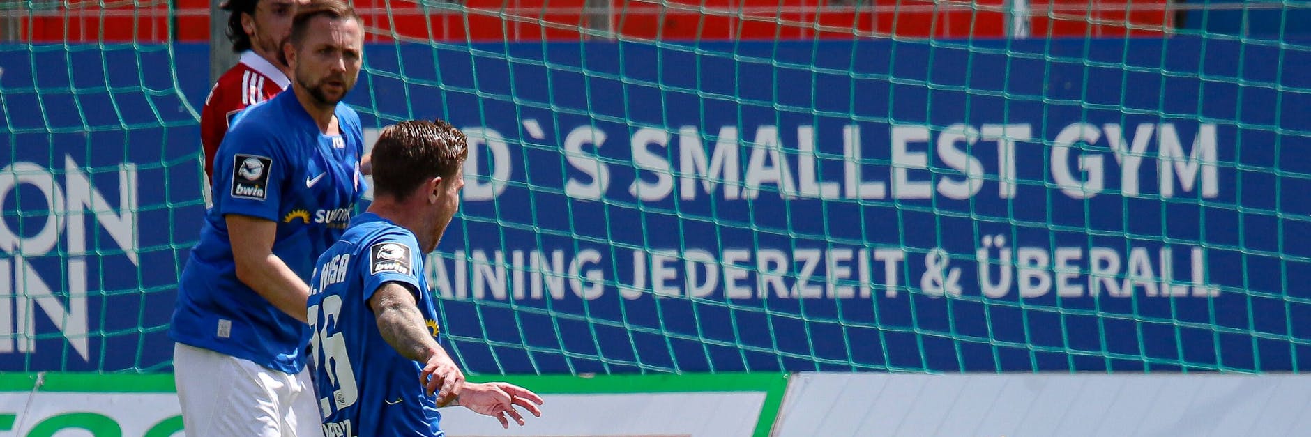 Philip Türpitz trifft für Hansa zum 1:0 in Haching.