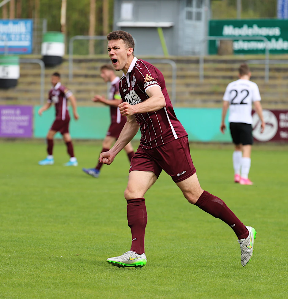 Die pure Freude! Chris Reher markierte gegen Fürstenwalde das 2:2.