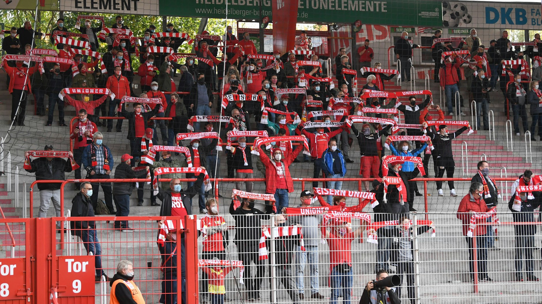 Sind womöglich am kommenden Sonnabend zum Teil wieder mit von der Partie: die Fans des 1. FC Union.