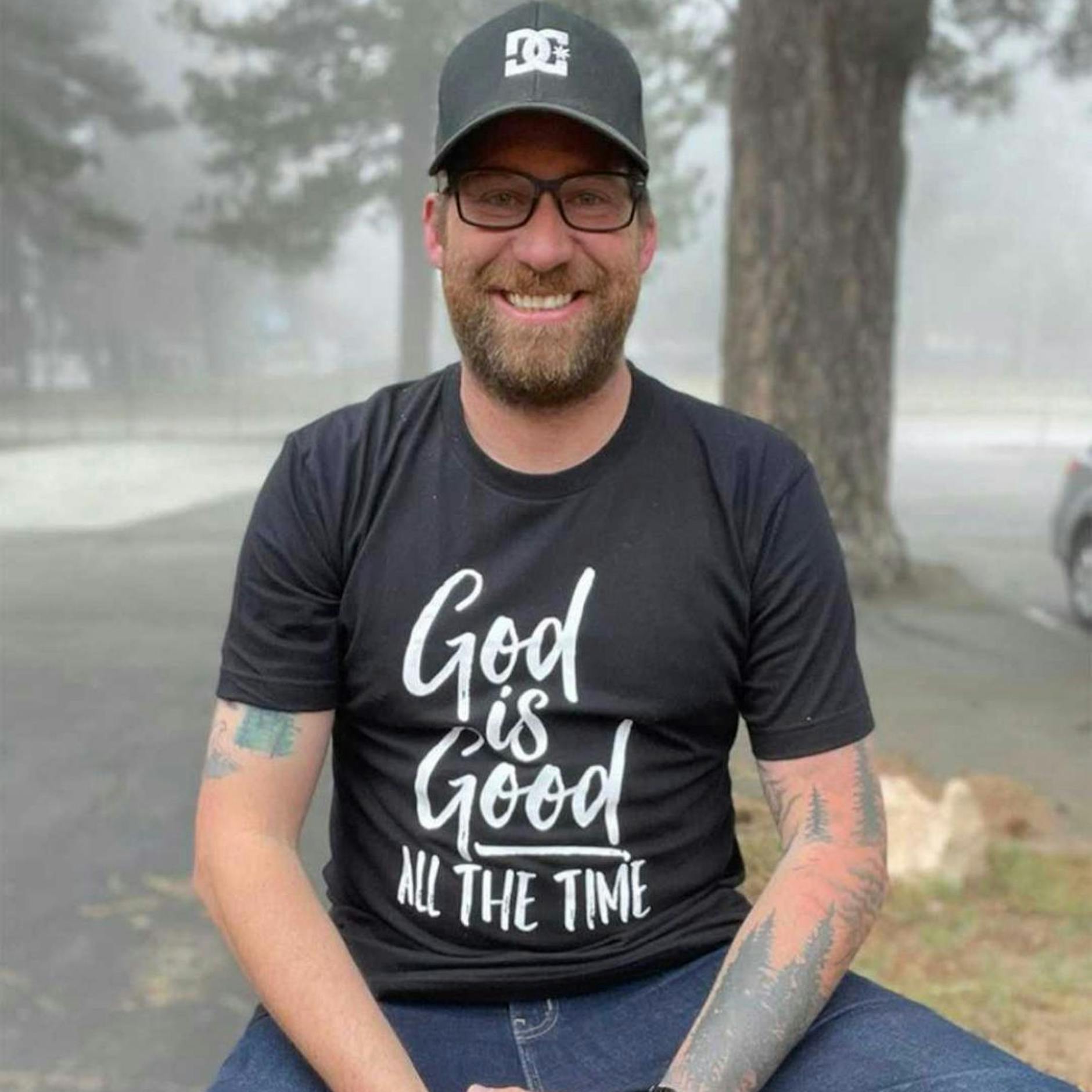 Tesla-Fahrer stirbt bei Crash: Hatte er das Steuer seinem Autopiloten überlassen?