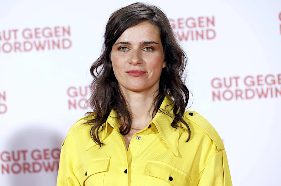 Schauspielerin Nora Tschirner, geboren in Ost-Berlin, hat keine Angst davor, über ihre Depressionen zu sprechen.&nbsp;