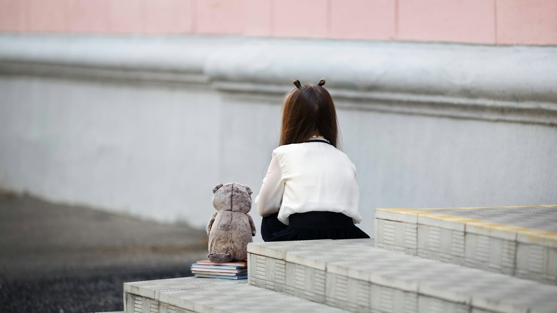 Kinder und Jugendliche seien in der Pandemie von Anfang an massiv vernachlässigt worden, sagen Kinder- und Jugendärzte.