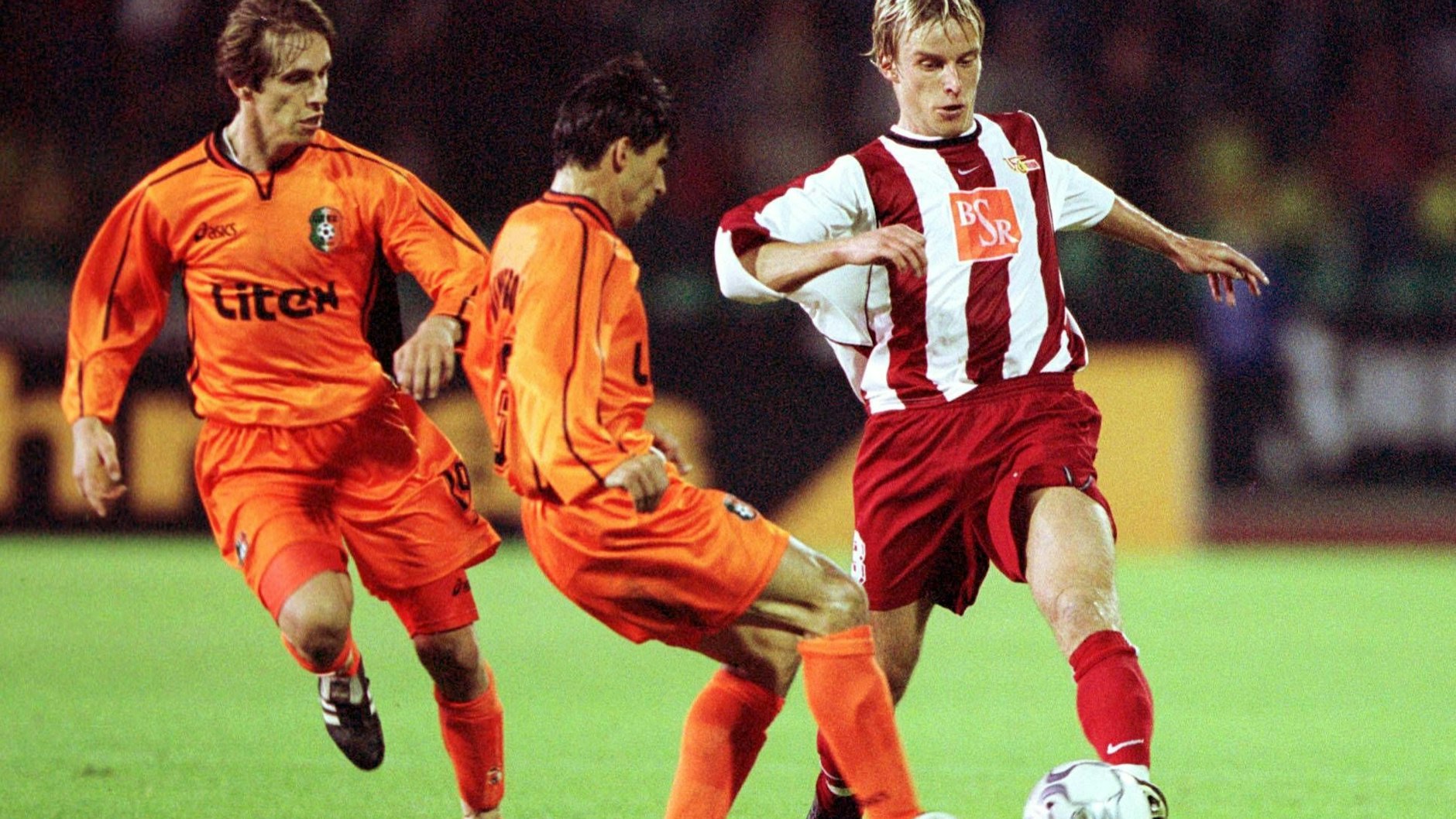 Nach der Wende der einzige Ostklub in Europa: Ronny Nikol (r.) hat mit dem 1. FC Union Berlin in der Saison 2001/02 sogar die zweite Runde im Uefa-Cup erreicht.