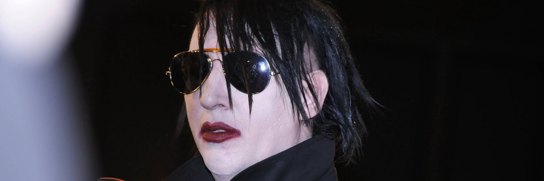 Marilyn Manson muss sich wegen sexueller Gewalt vor Gericht verantworten.
