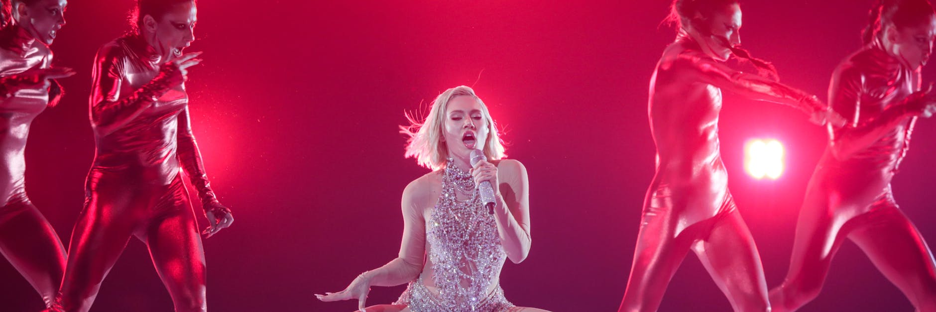 Zypern hat sich mit ihrer Kandidatin Elena Tsagrinou qualifiziert.