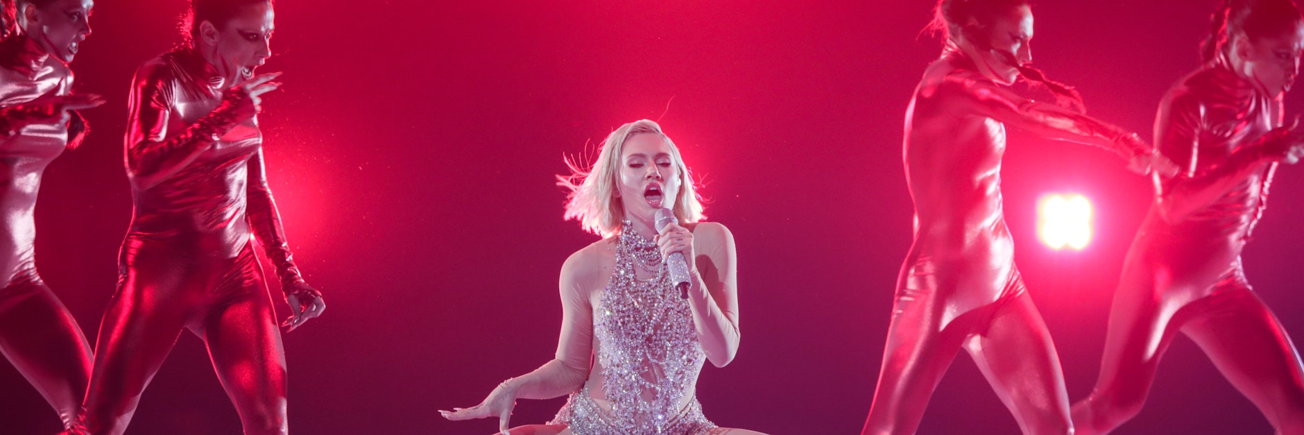 Zypern hat sich mit ihrer Kandidatin Elena Tsagrinou qualifiziert.