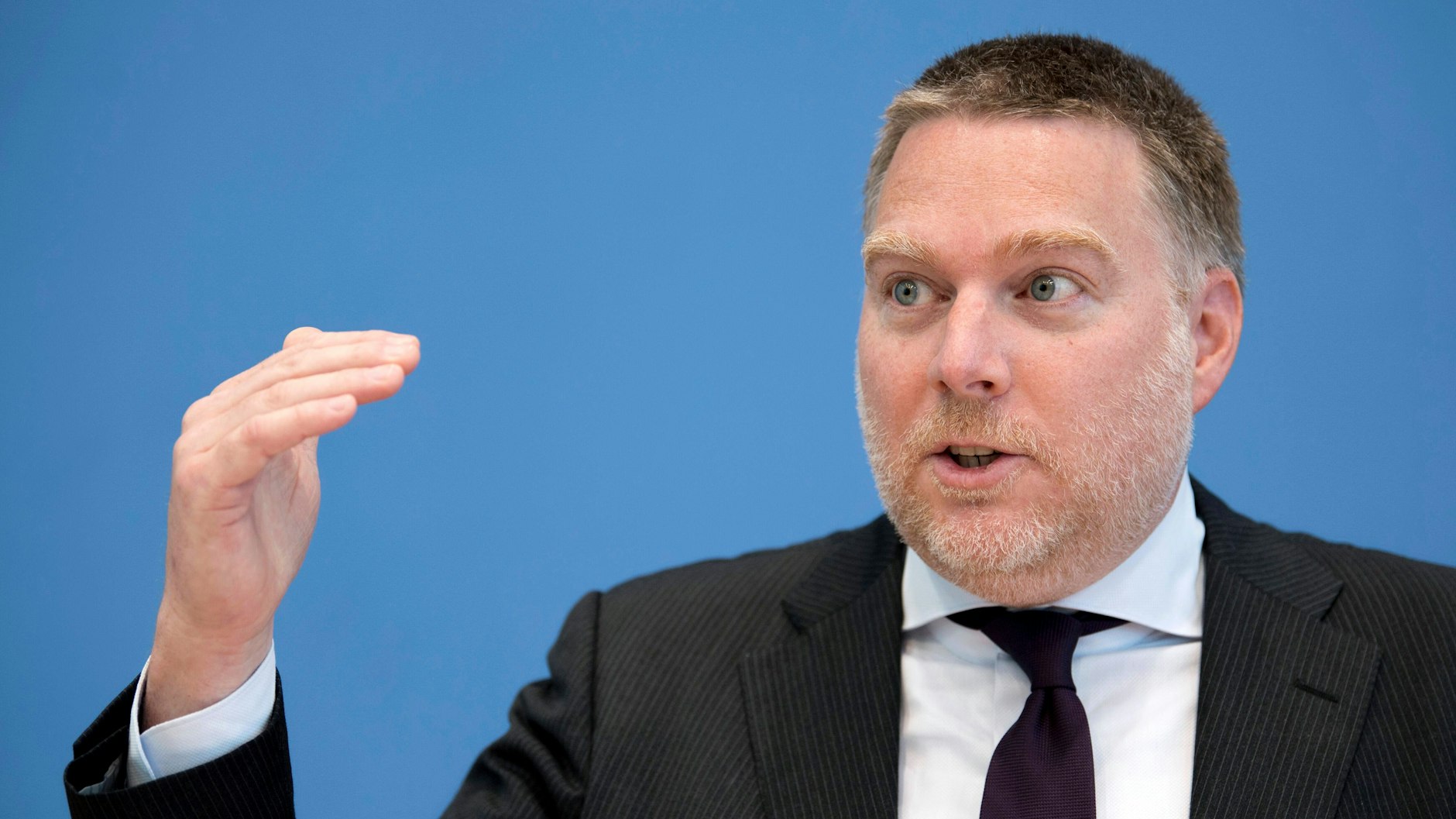 Professor Steffen Augsberg gehört dem Deutschen Ethikrat an.