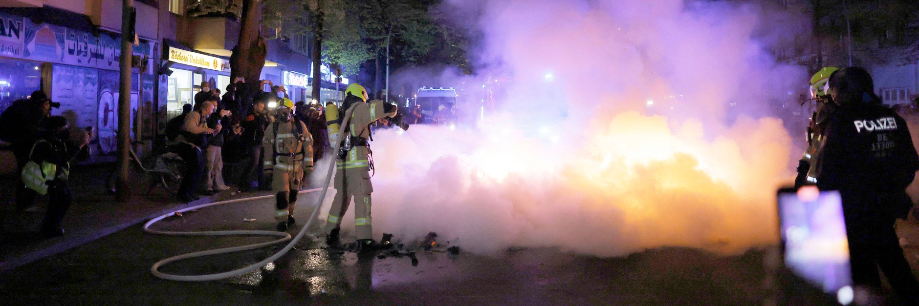 Bei der linksradikalen 1.-Mai-Demo kam es in Neukölln am Abend zu Ausschreitungen.&nbsp;