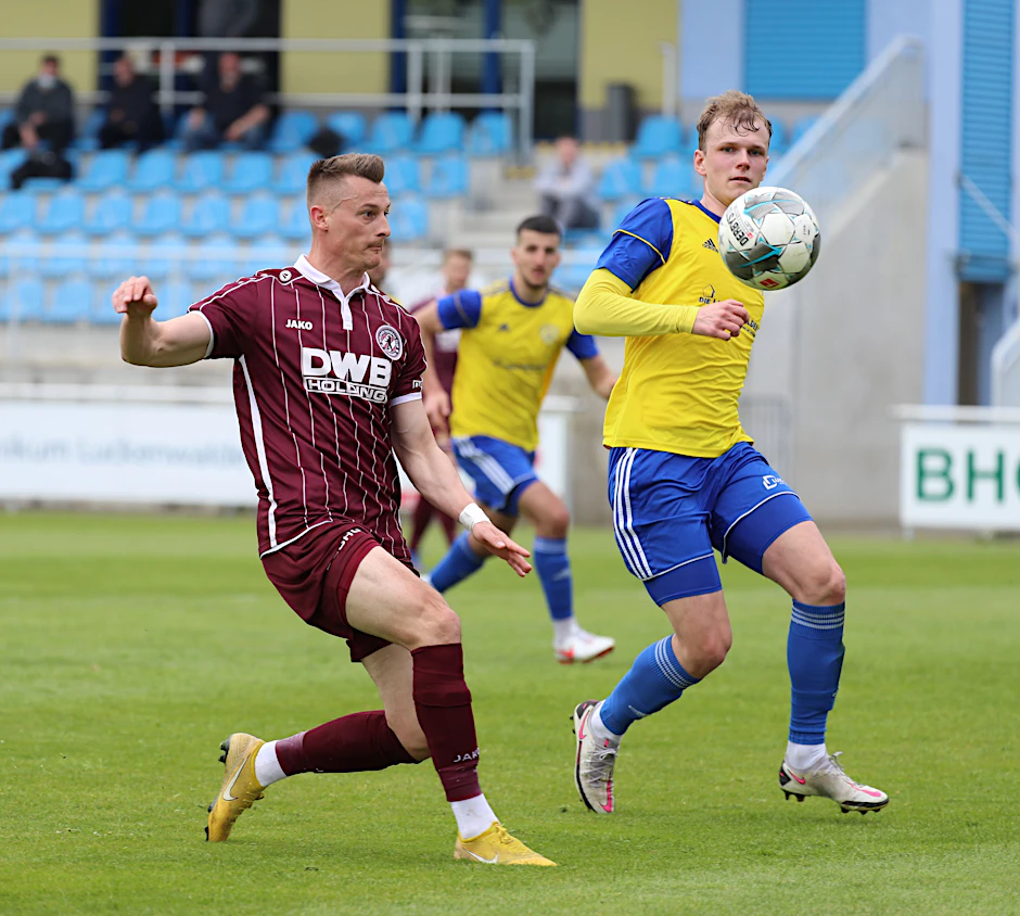 Matthias Steinborn (l.) war gegen Luckenwalde gut, schoss den BFC Dynamo mit einem Doppelpack zum Sieg.&nbsp;