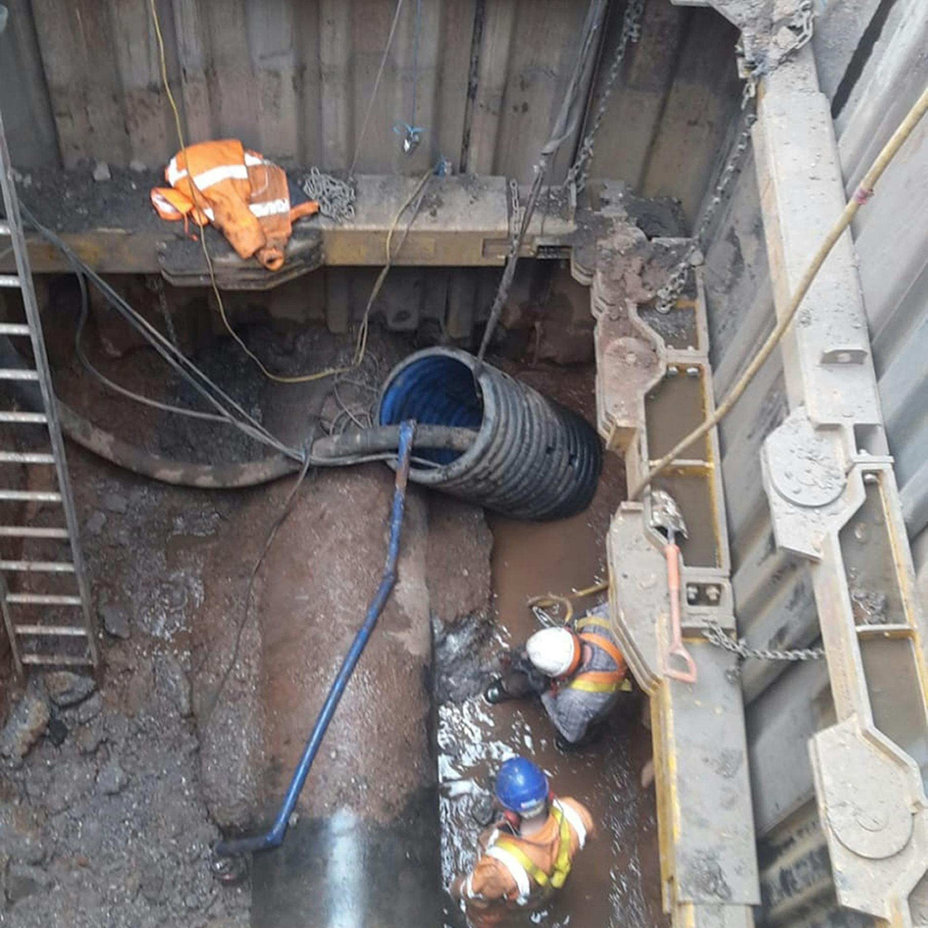 Falsche Abfallentsorgung: 300 Tonnen schwerer Fettkloß in Kanalisation entdeckt