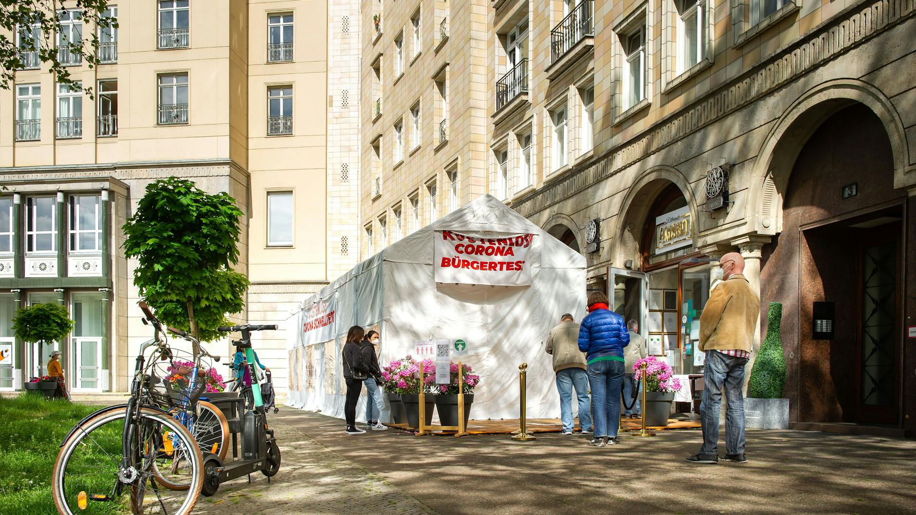 Gloves instead of Grappa.<br><br>