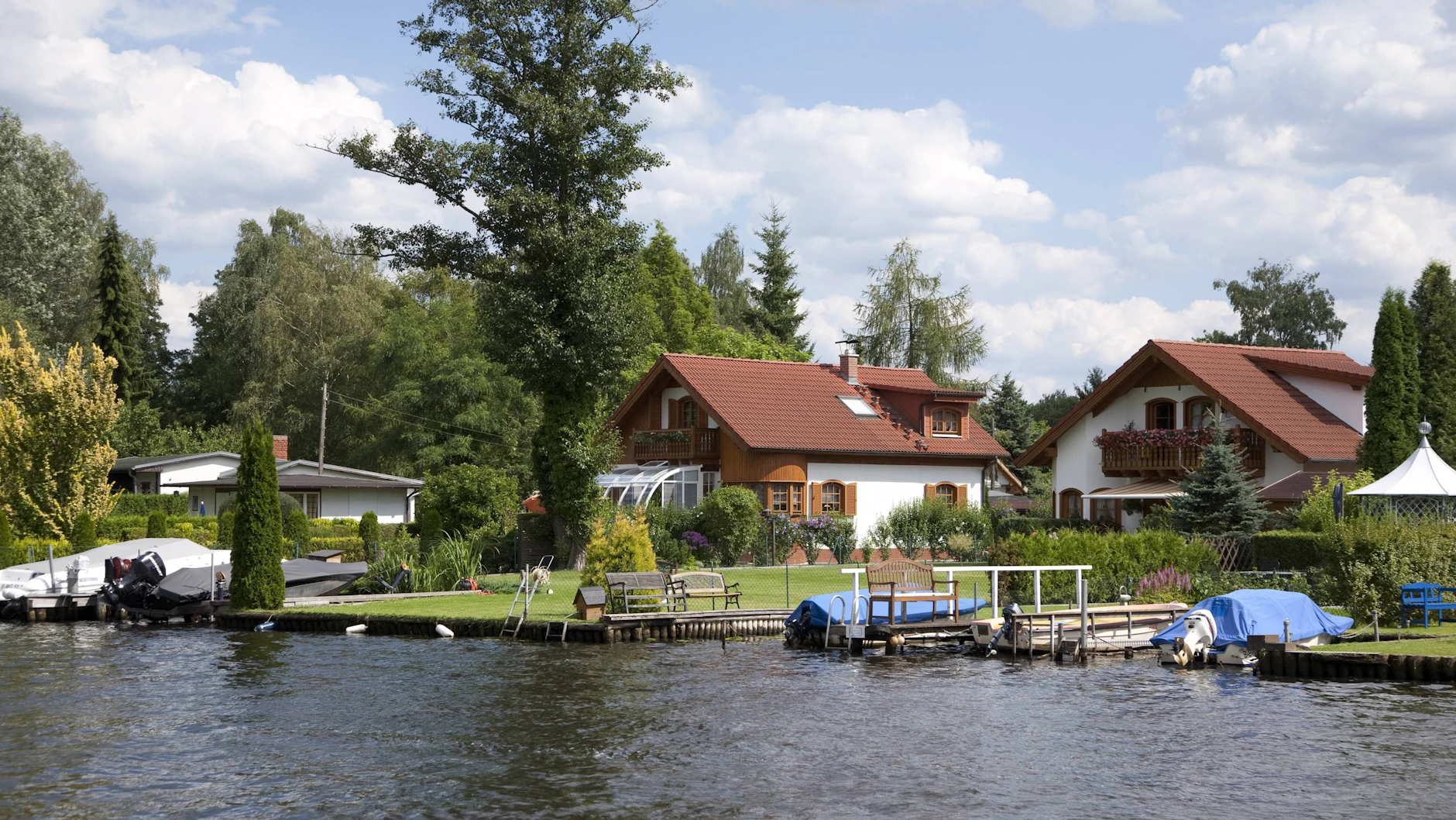  Wassergrundstücke an der Köpenicker Müggelspree.<br><br> 