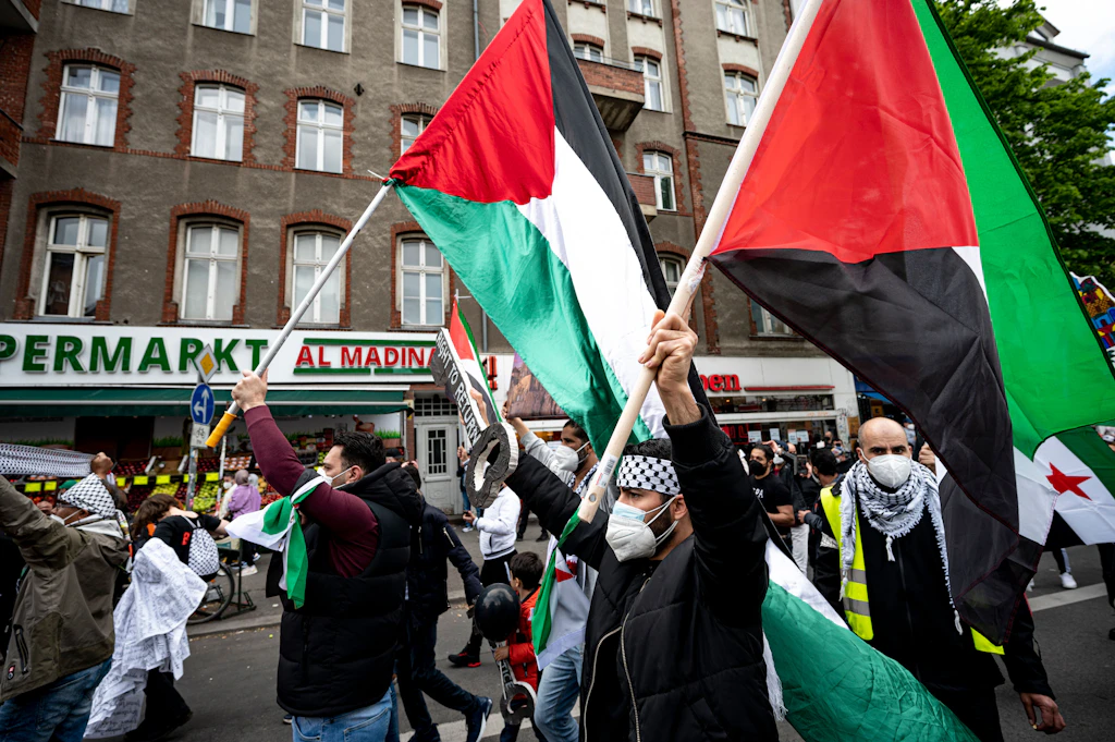 Abgeordnetenhaus: Politiker streiten über Antisemitismus in Berlin