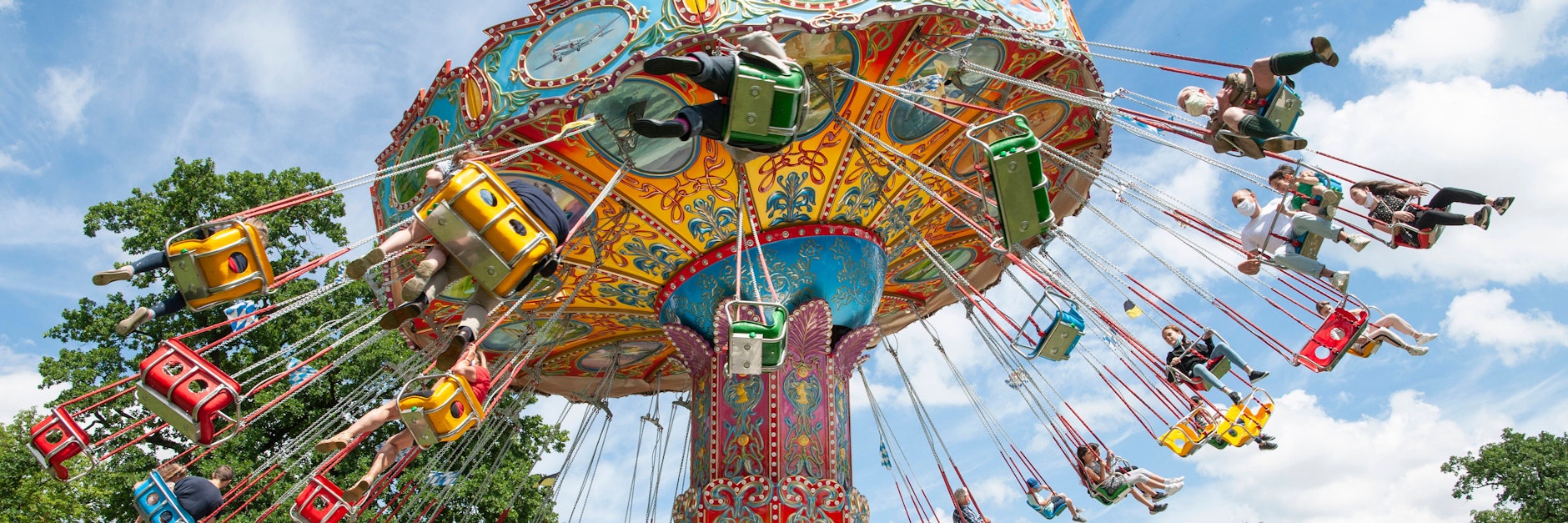 Viele Berliner würden gern mal wieder eine Runde mit dem Karussell fahren. Doch es gibt zu wenig Plätze für Volksfeste.