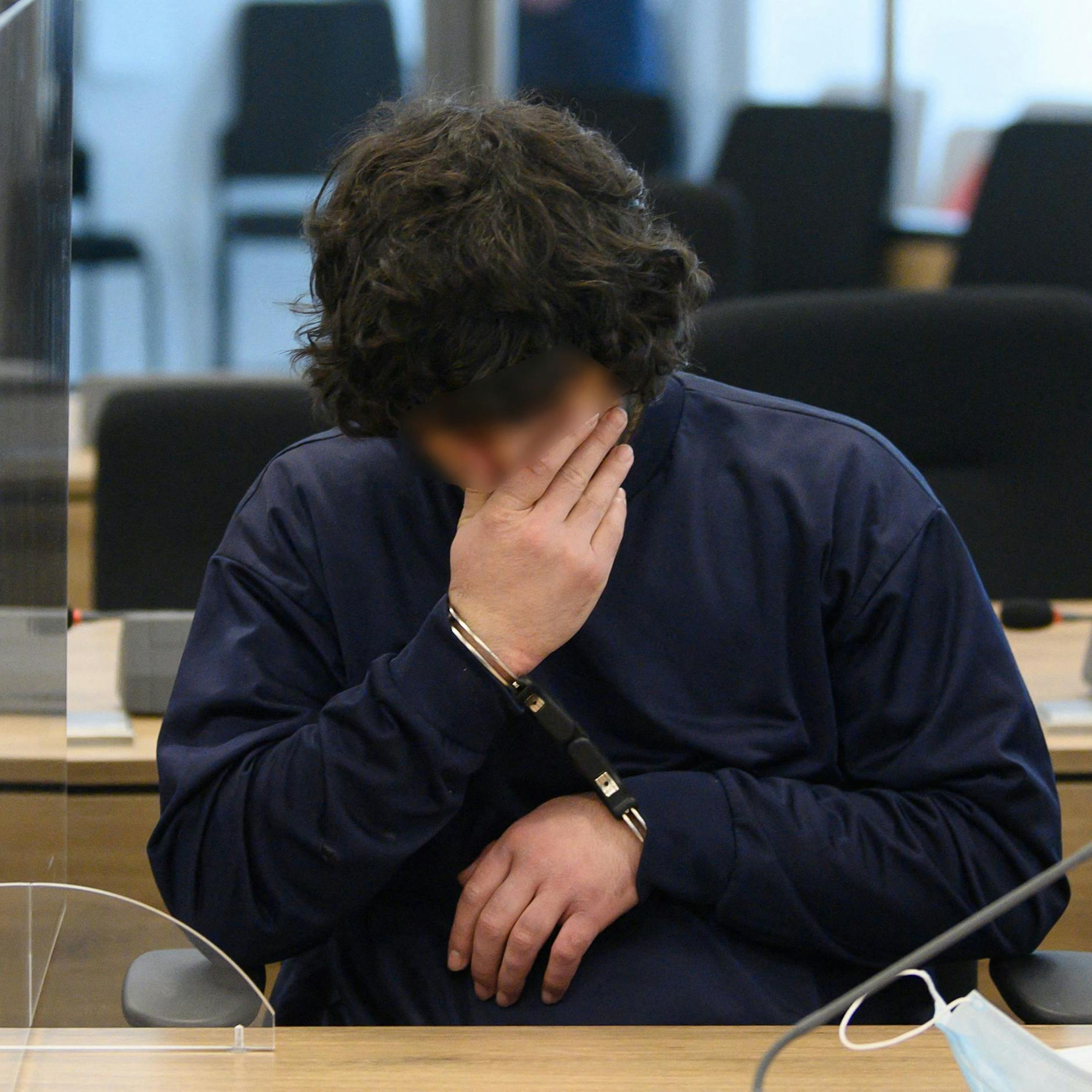 Lebenslange Haft für Dresdner Messer-Mörder