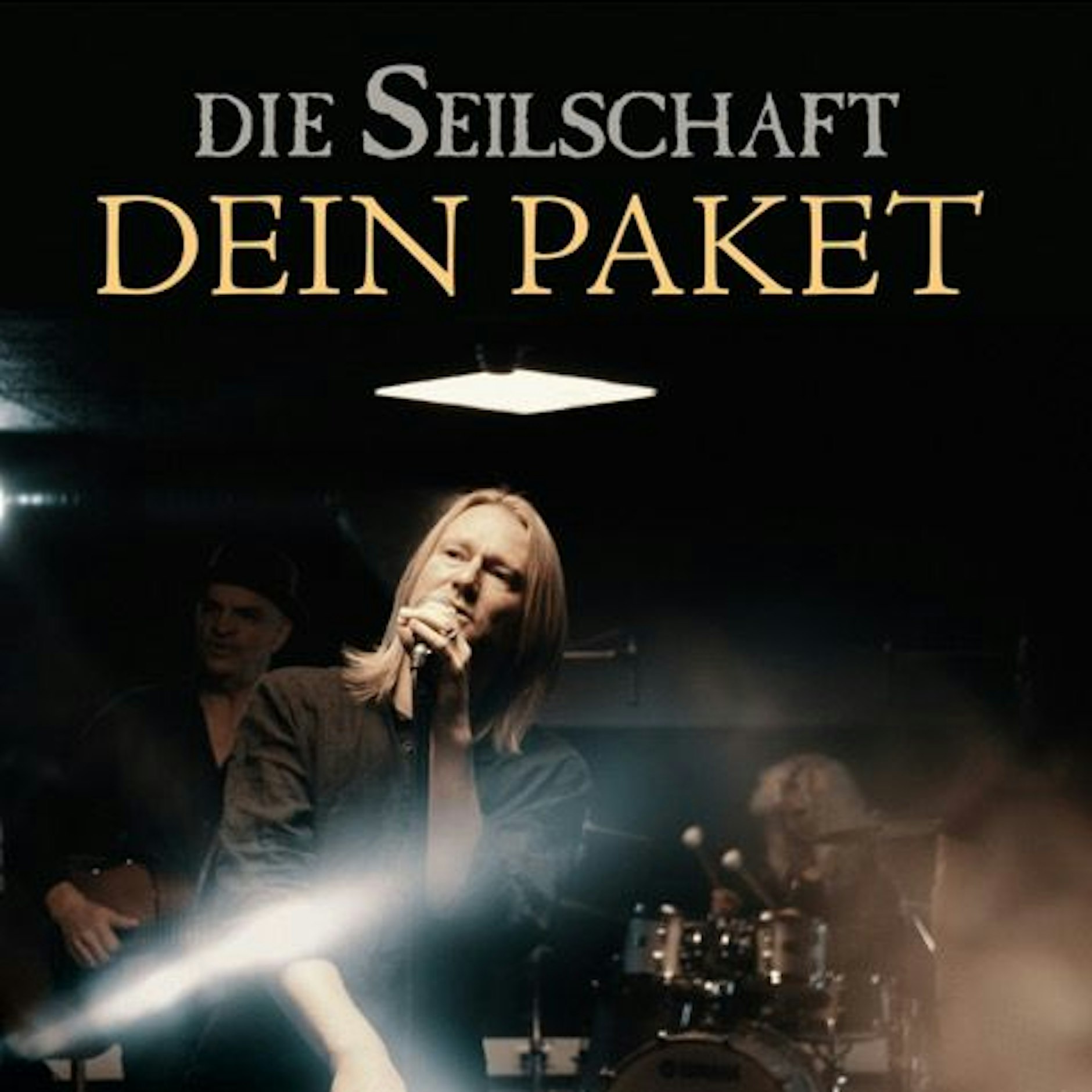 Das Cover der Single „Dein Paket“