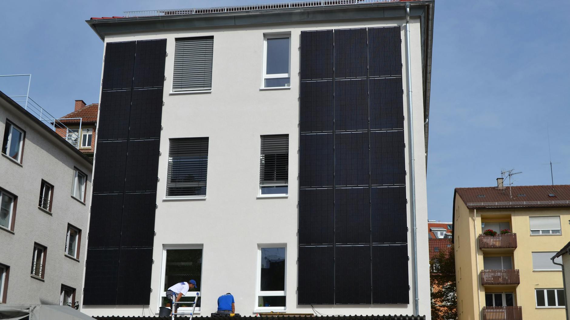Beispiel für eine Solarfassade, hier am Gebäude des Gentner-Verlages in Stuttgart