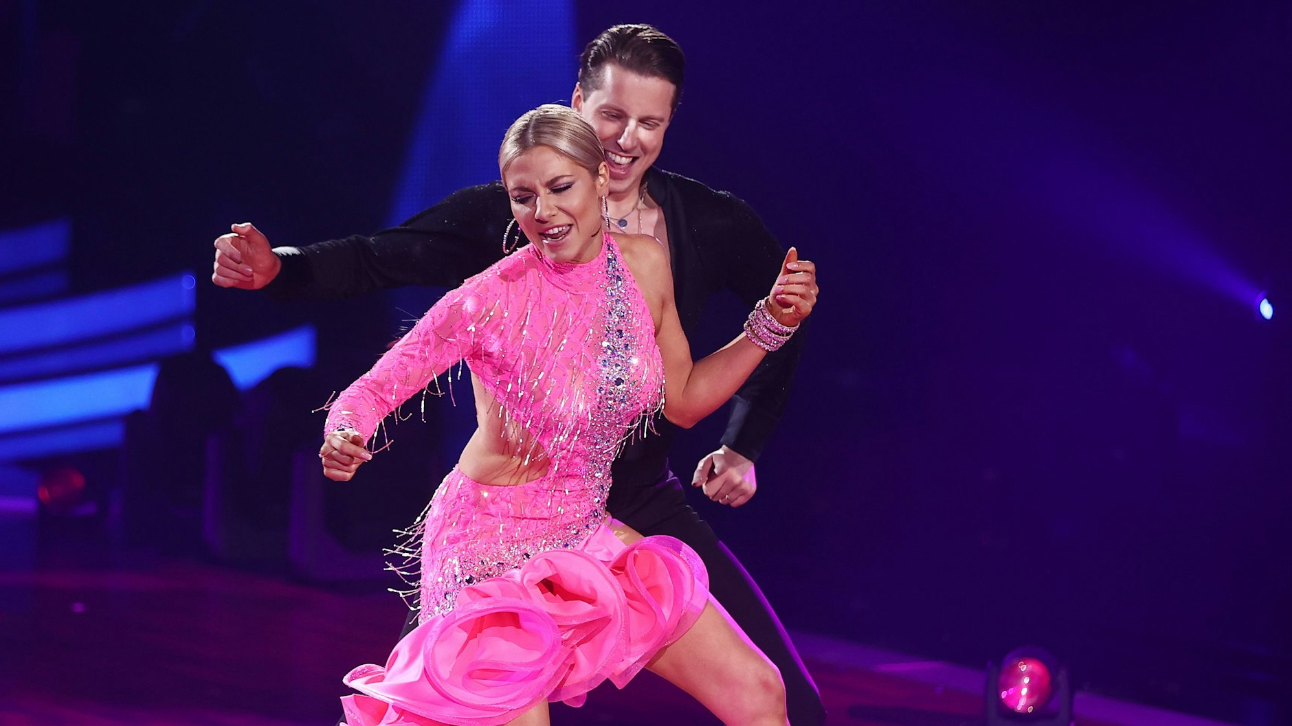 Valentina Pahde und Valentin Lusin tanzten im „Let's Dance“-Halbfinale einen Cha Cha Cha zu „Ladida“.