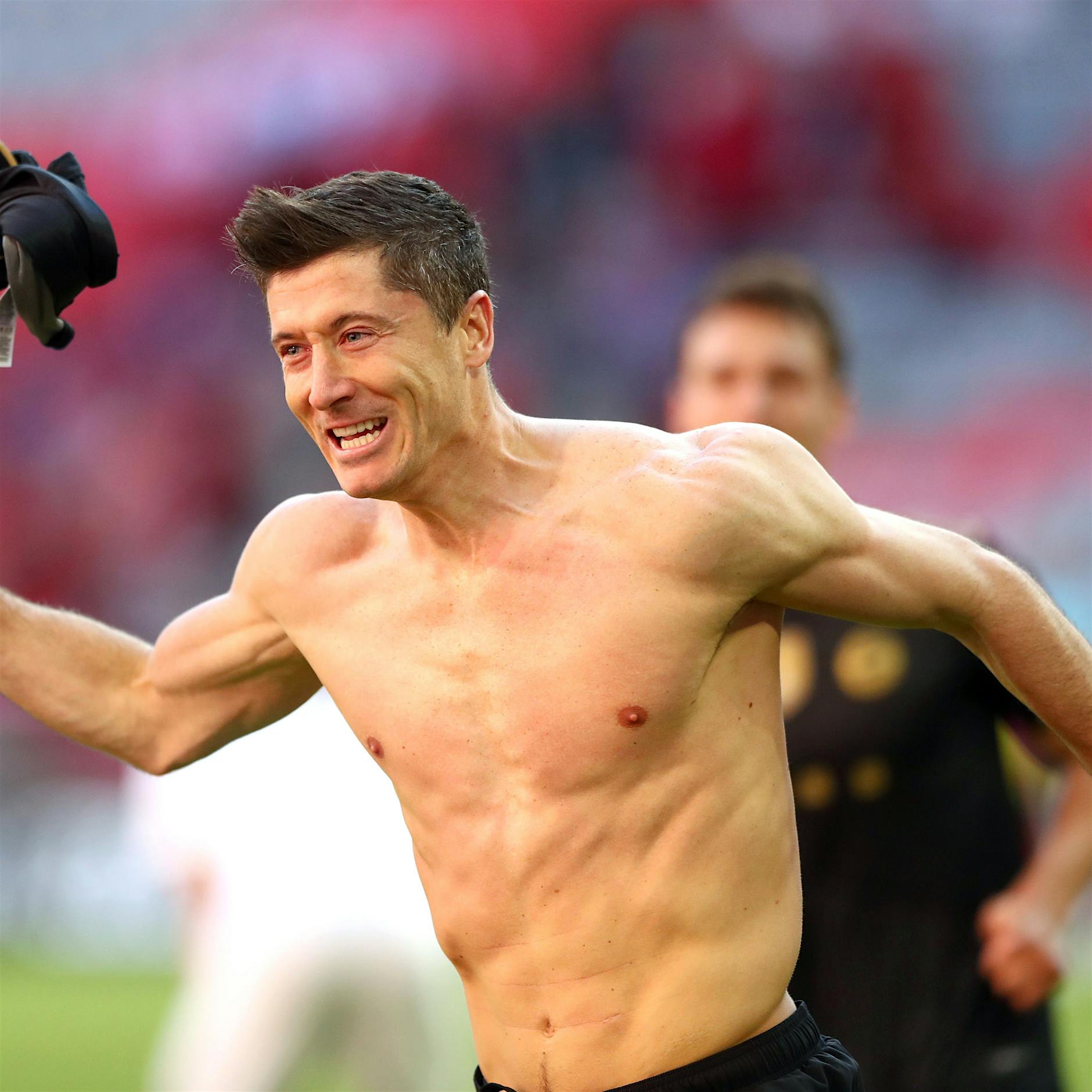 Robert Lewandowski verbessert den Tore-Rekord von Gerd Müller