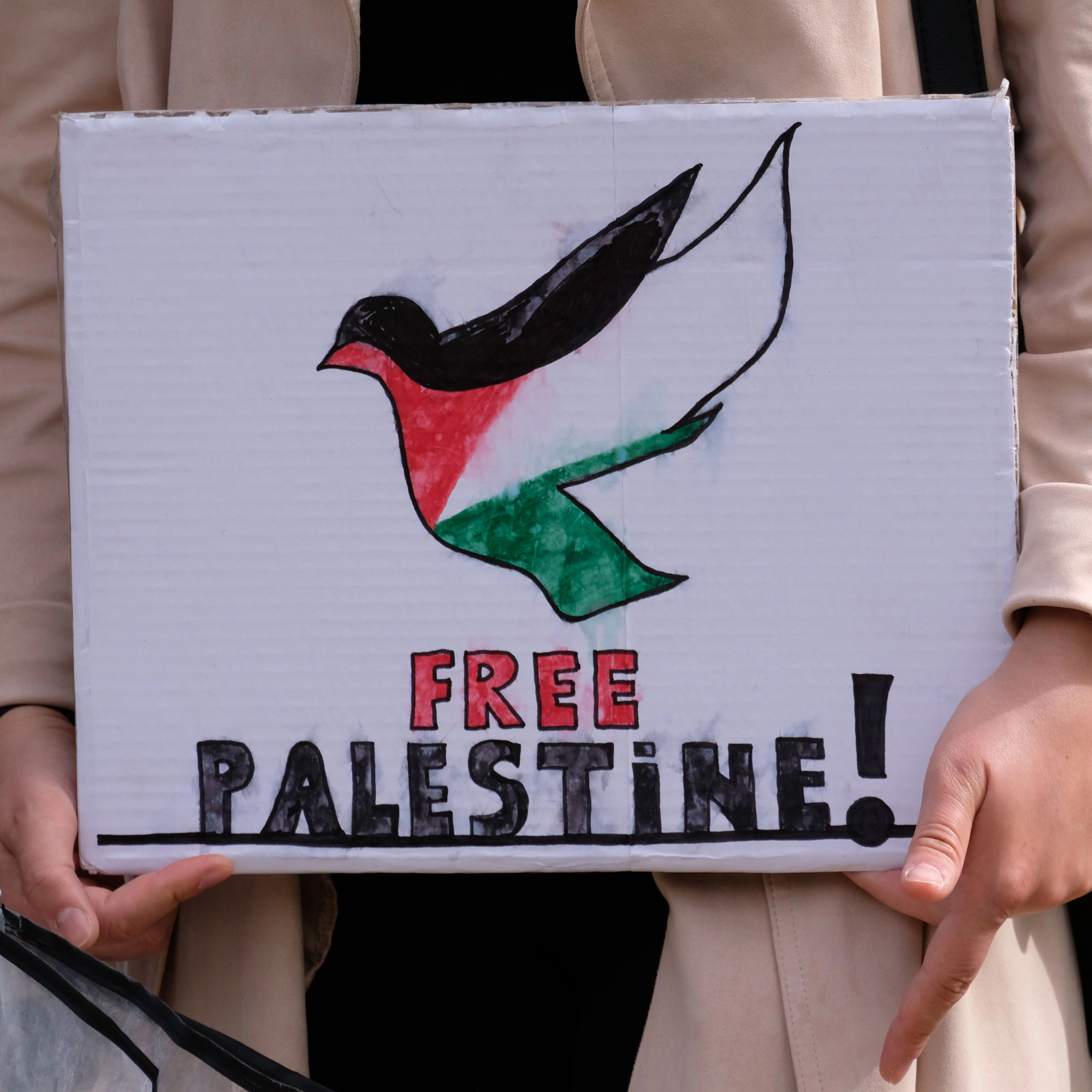 Pro-palästinensische Demonstration am Oranienplatz in Berlin.<br><br>