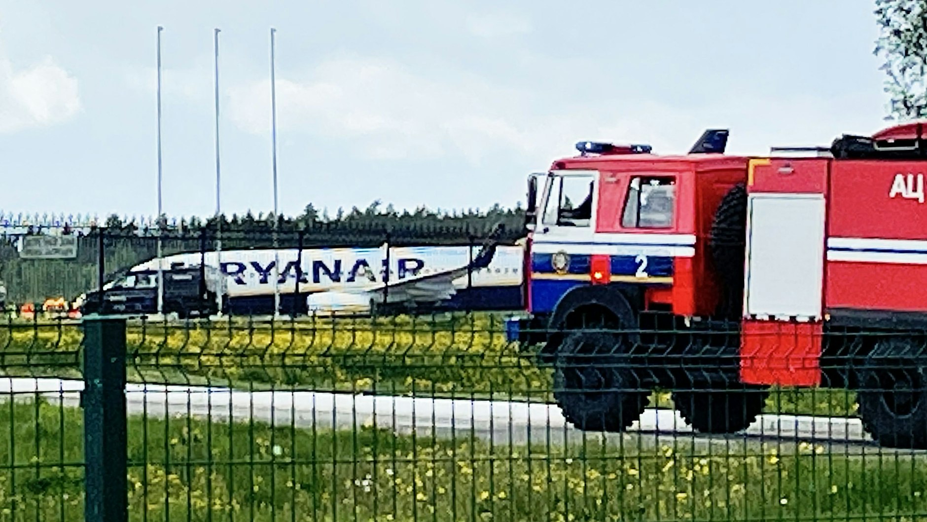 Die Ryanair-Maschine am Flughafen von Minsk.&nbsp;