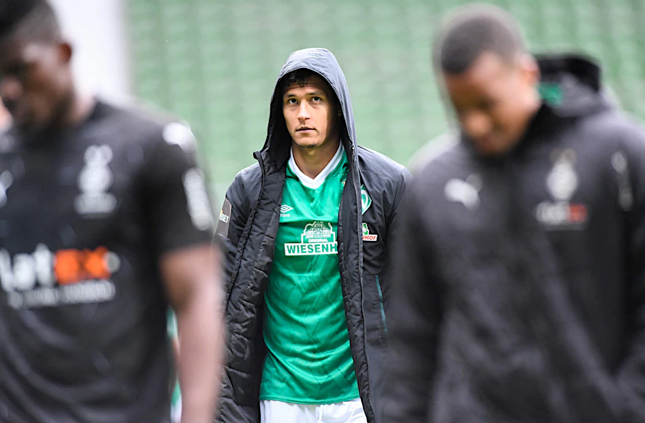 Muss mit Werder Bremen den bitteren Abstieg verkraften und blickt auch bei Hertha BSC in eine ungewisse Zukunft: Stürmer Davie Selke.&nbsp;