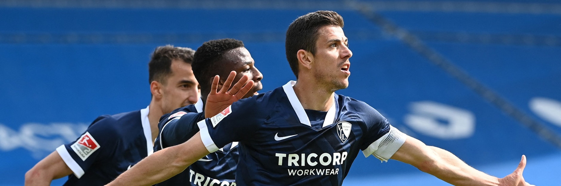 Bochums Anthony Losilla jubelt über sein Tor zum 2:1 gegen Sandhausen und den Aufstieg in die Bundesliga.