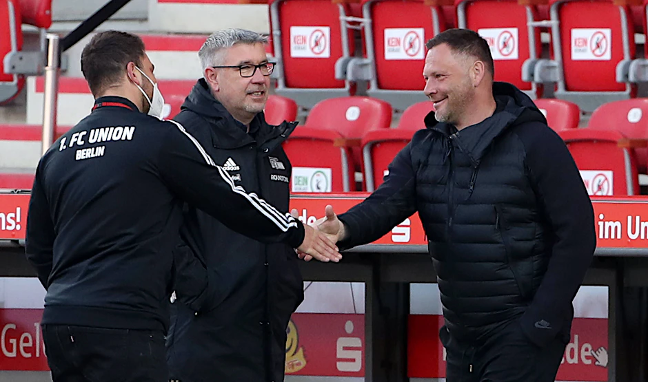 Hertha-Trainer Pal Dardai (r.) gratuliert dem 1. FC Union gerne, sieht aber auch die Blau-Weißen auf einem guten Weg.&nbsp;