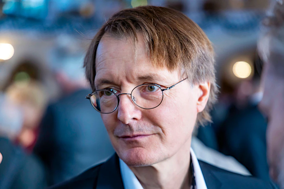 Karl Lauterbach hat dem Bundestag Nebeneinkünfte mit Verspätung gemeldet.&nbsp;