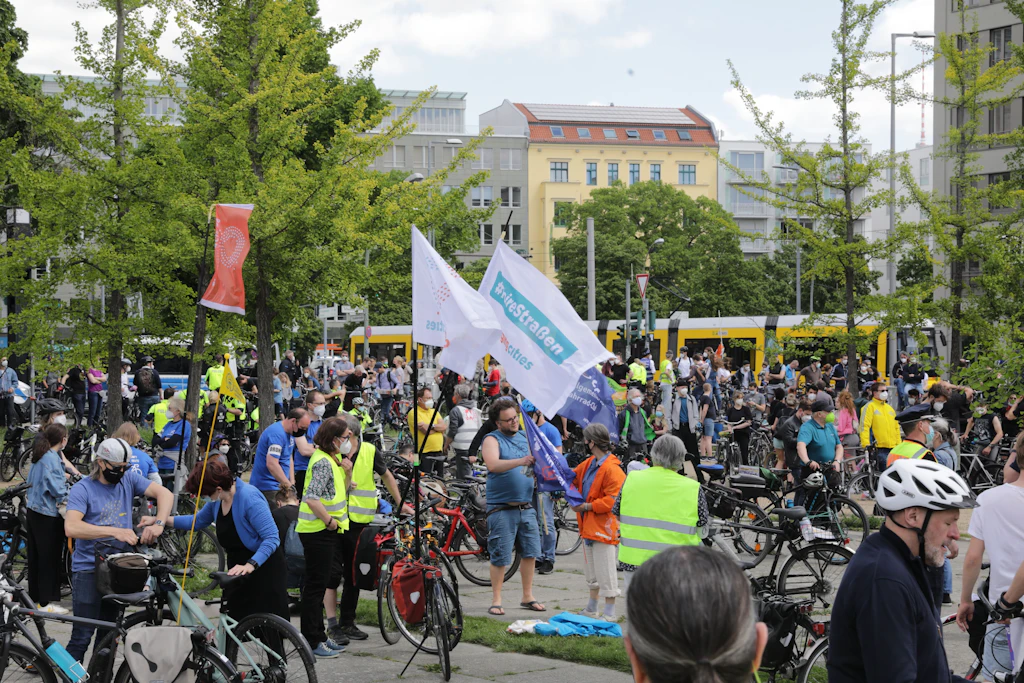 Protest gegen Ausbau der A100: Stadtautobahn für Fahrrad-Demo gesperrt