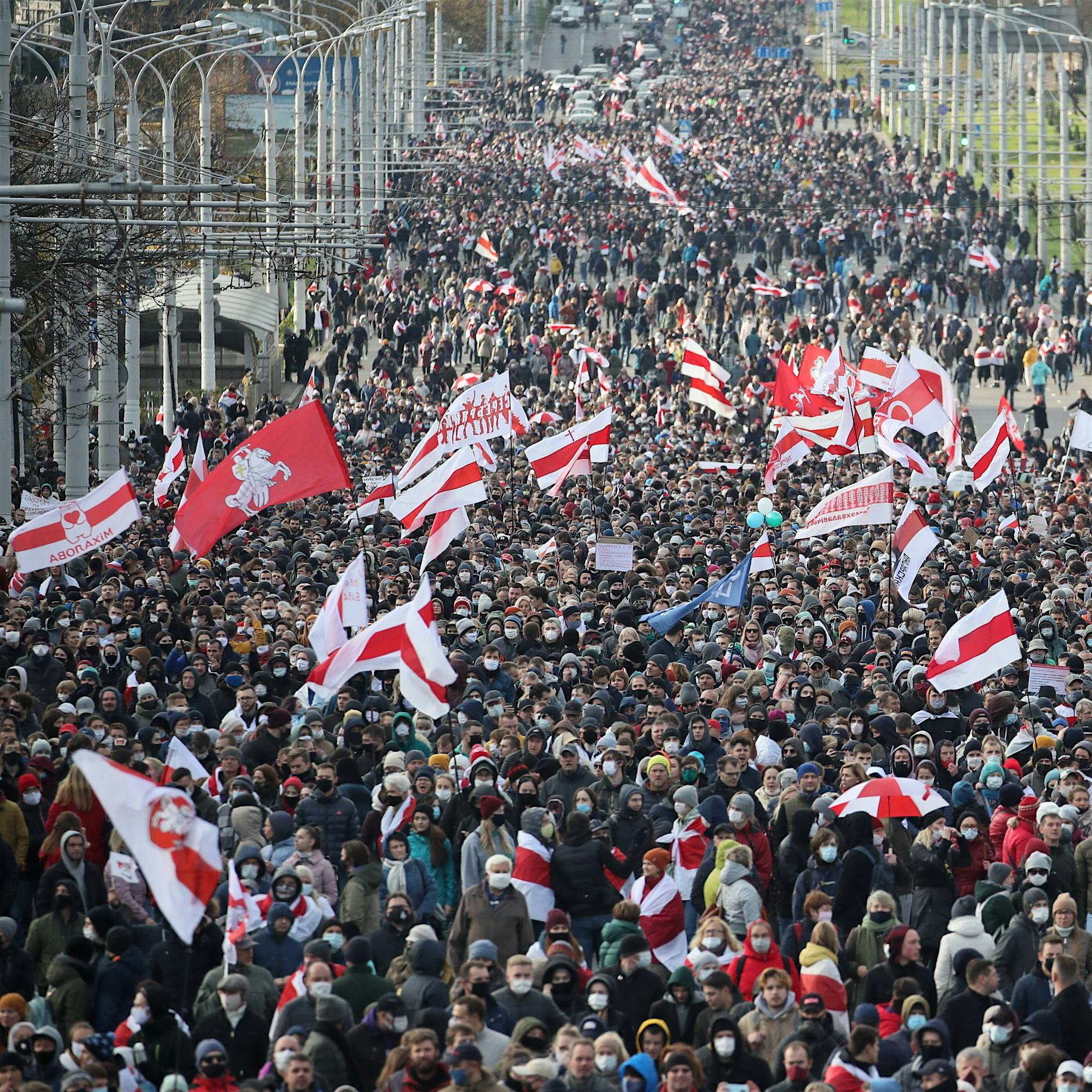 Belarus: Regierung verbietet Berichterstattung über Massenproteste