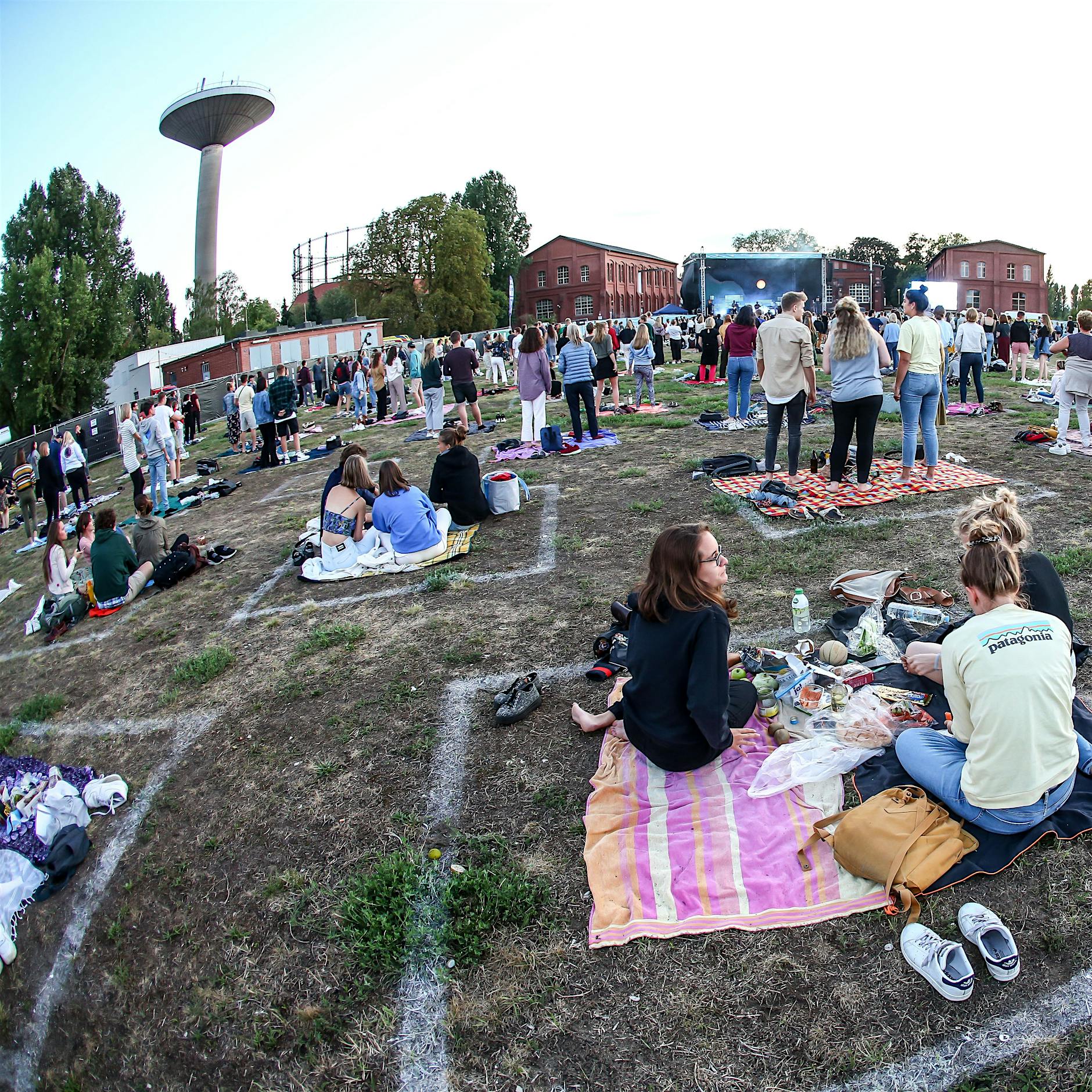 Mit Picknickdecken und Strandkörben: Open-Air-Konzerte in Berlin und Brandenburg