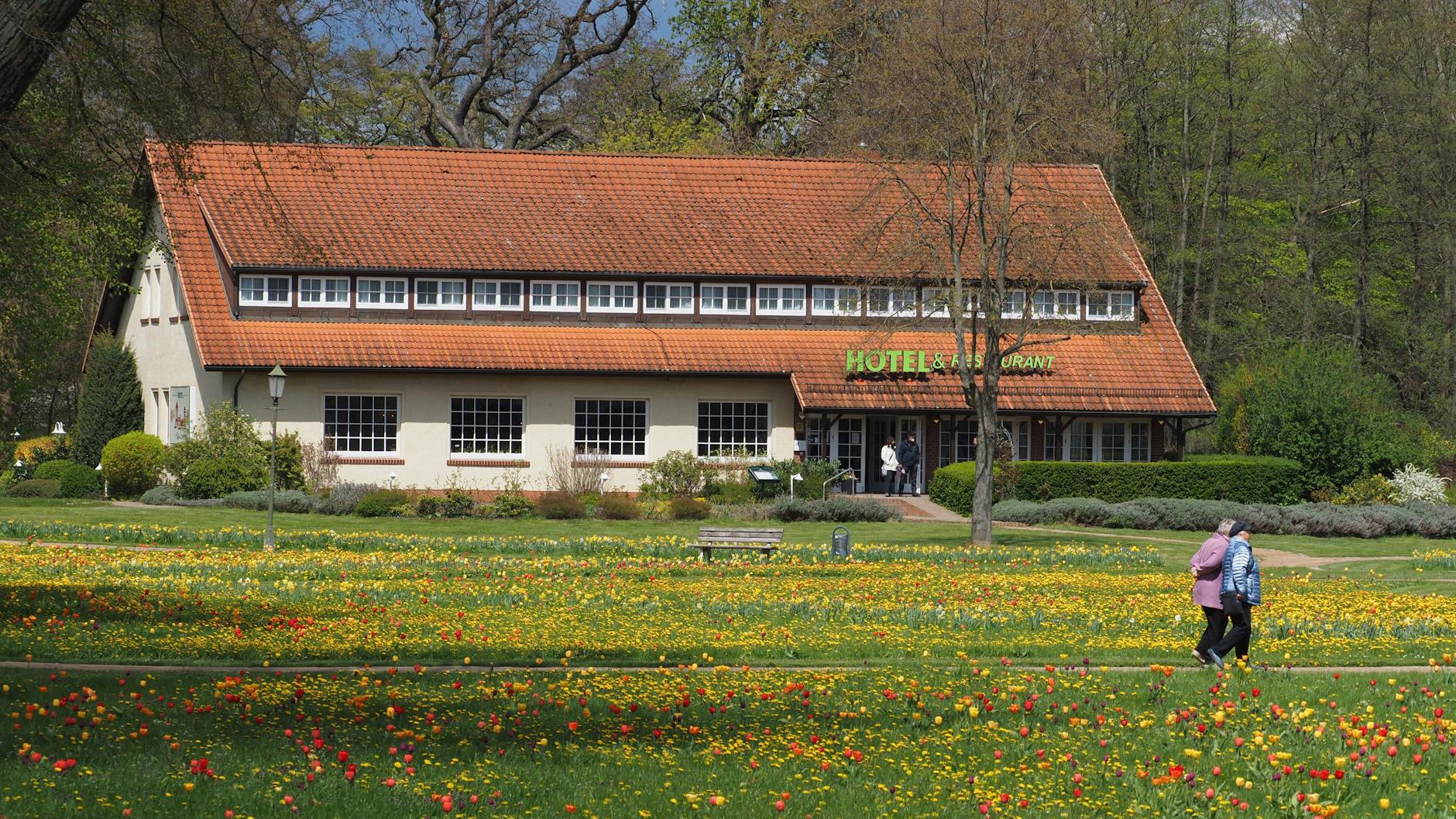 Ein Hotel im ländlichen Brandenburg wird vor allem von Wanderern gut angenommen. 