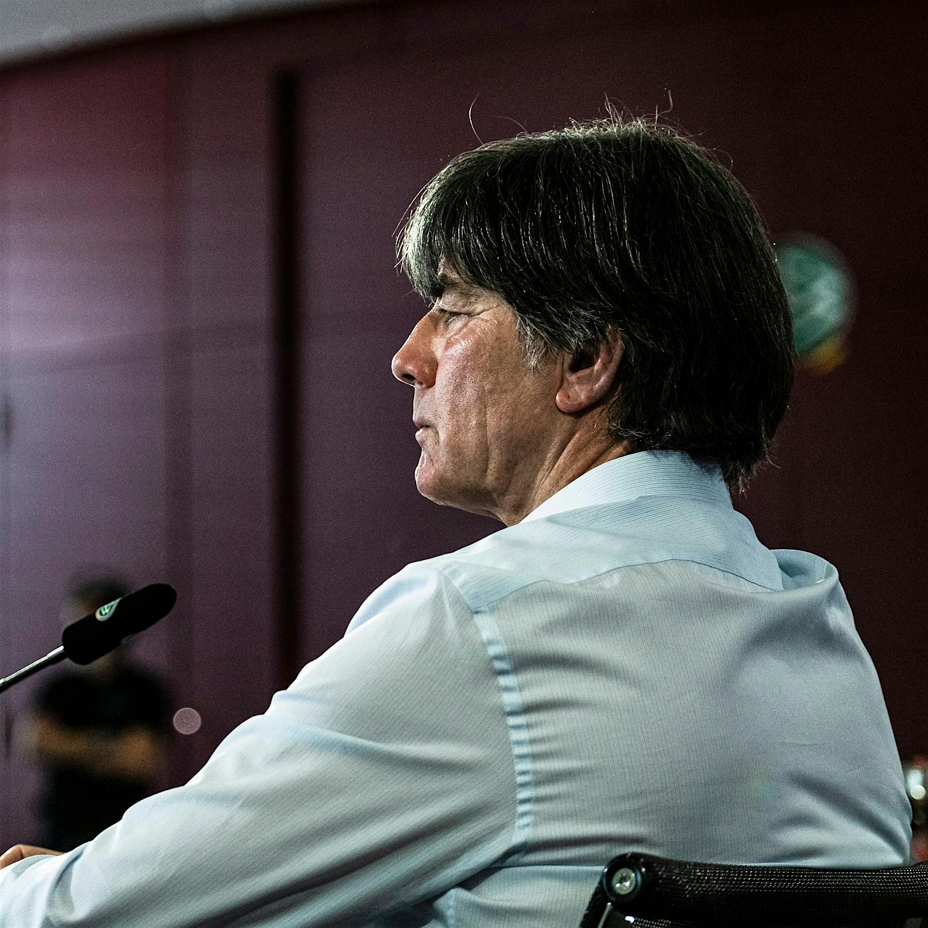 Bundestrainer Joachim Löw spürt, dass von seiner Popularität wenig übrig ist