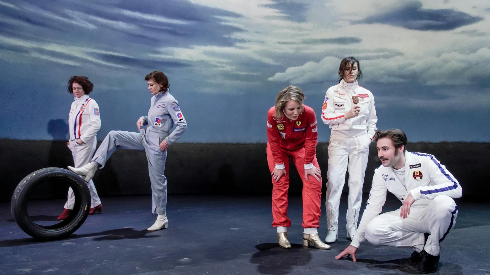 Was machen wir hier? Und wie kommen wir hier raus? Christine Groß, Astrid Meyerfeldt, Katrin Wichmann, Sophie Rois und Jeremy Mockridge (v.l.)